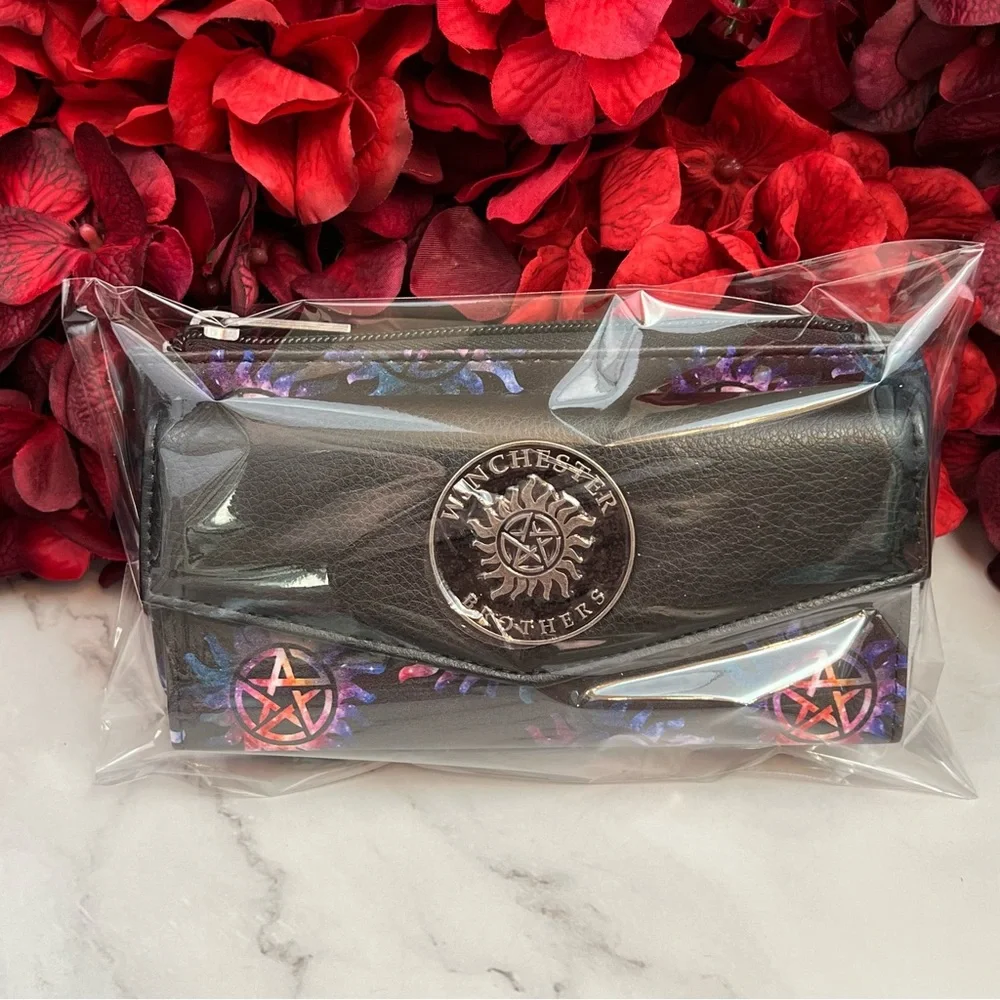 Supernatural Black and Purple Pentagram Clutch Wallet - Picture 15 of 15